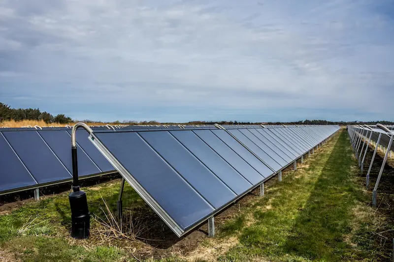 ¿Como afecta la temperatura en el rendimiento de una placa solar